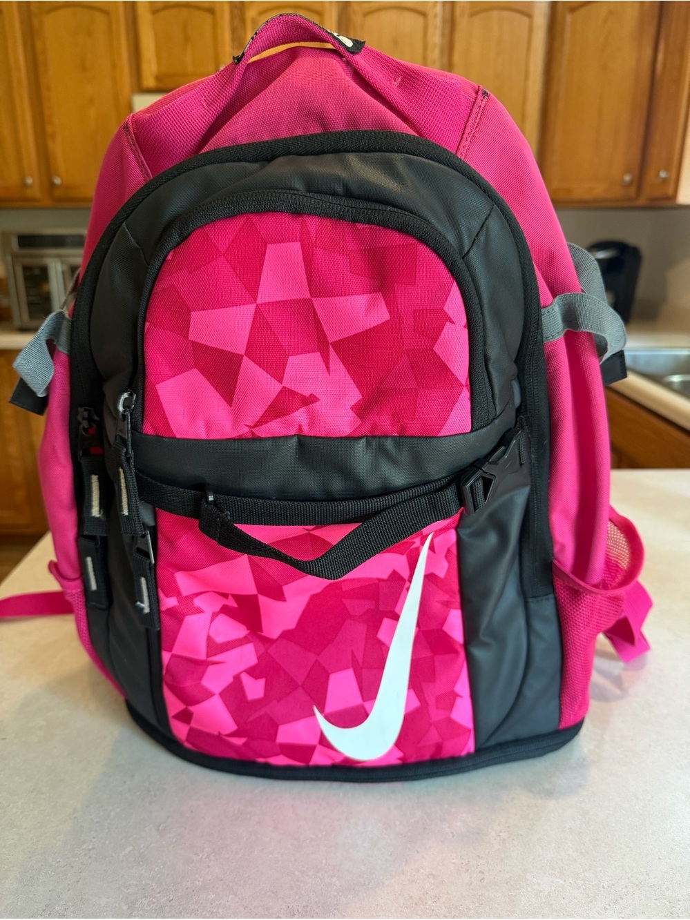 Nike Vapor Select 2.0 Graphic Baseball Backpack in Vivid Pink
